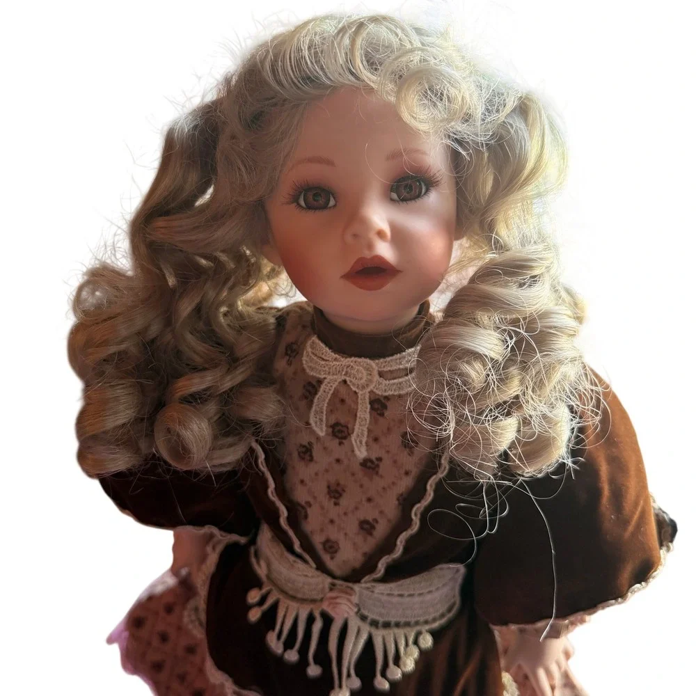 Franklin Heirloom Dolls Unisex 16